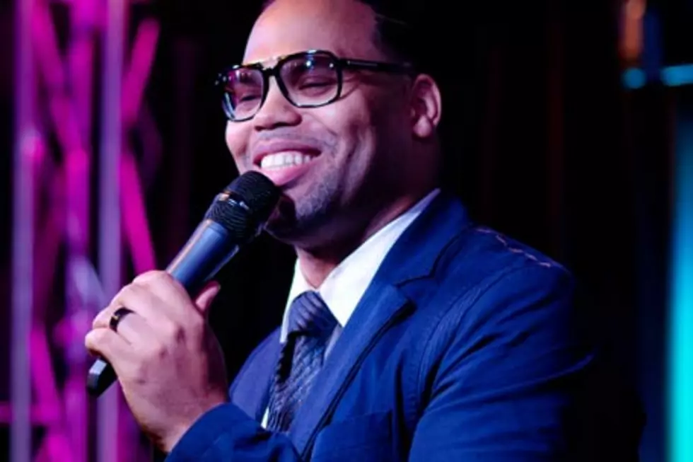 Eric Roberson &#8216;Skypes&#8217; With Son, &#8216;Studies&#8217; Tech N9ne