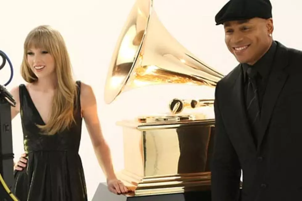 Grammy Awards 2012: Nicki Minaj, LL Cool J Pose With Giant Gramophone