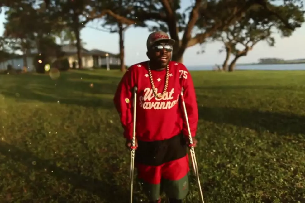 Big Boi Raps on Crutches in &#8216;The Thickets&#8217; Video