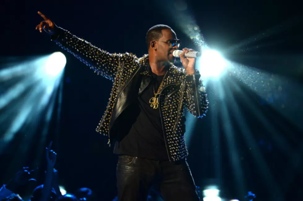 R. Kelly Takes It Back at the BET Awards