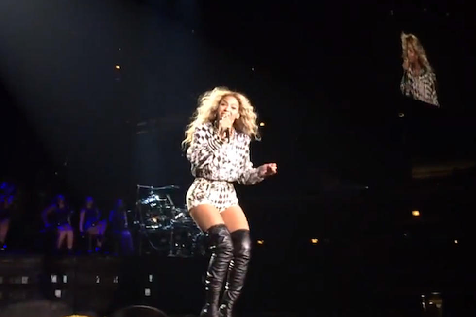 Beyonce Performs ‘XO’ For the First Time at Chicago Show