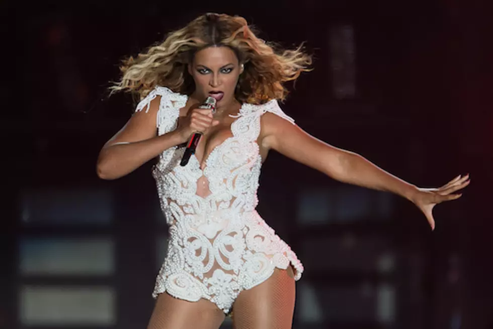 Beyonce’s Surprise Album Surpasses 800,000 Sales in Three Days