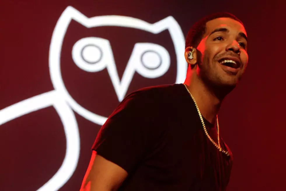 Drake Sings Kanye West’s ‘Heartless’ for Karaoke Night