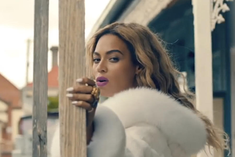 ‘Beyonce’ Album Sells 617,000 Copies in First Week