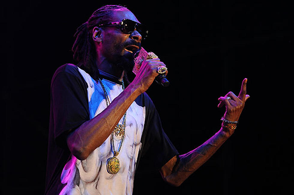 Snoop Dogg’s Hotel Smoking Session Brings Firefighters to the Rescue