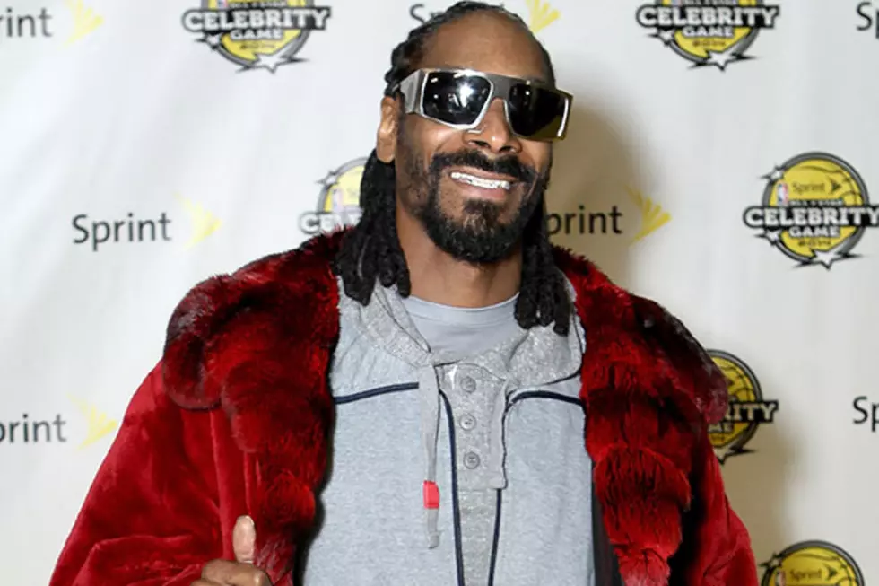 Snoop Dogg Shows Off New Manicure [PHOTOS]