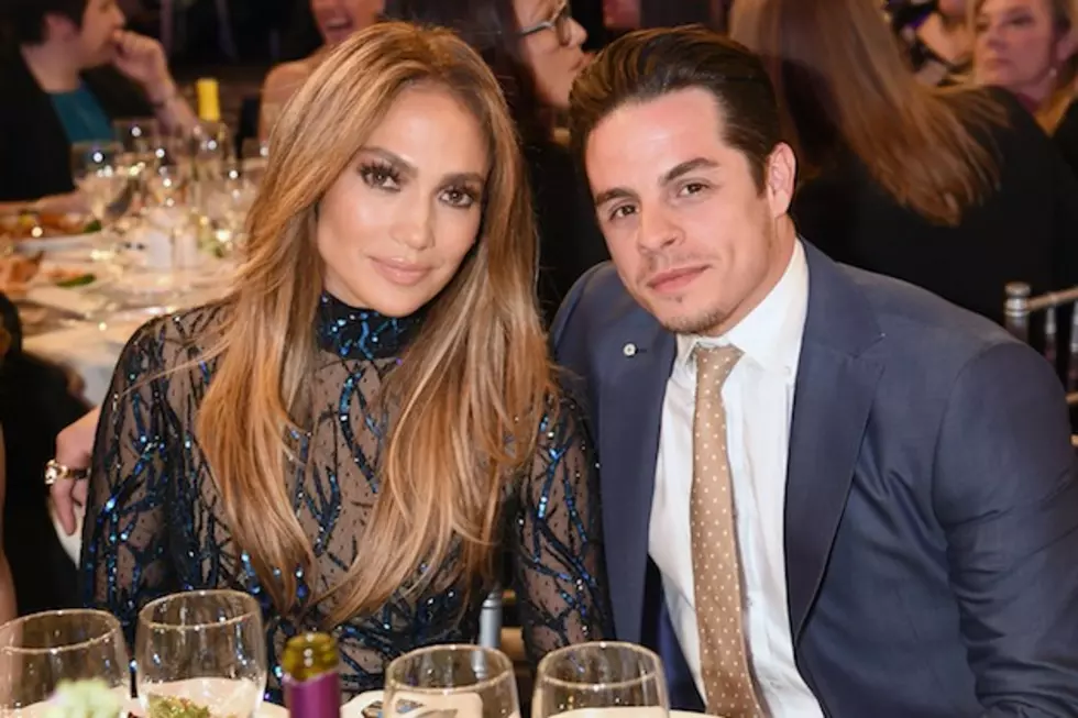 Jennifer Lopez and Casper Smart Split