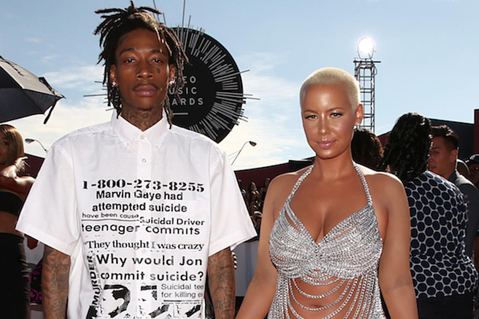 Amber Rose Twerks in Celebration of Wiz Khalifa’s No. 1 Album [VIDEO]