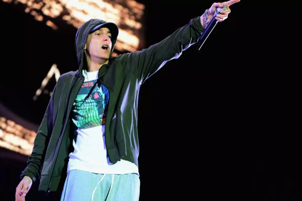 Eminem Gives Preview of ‘Guts Over Fear’ Featuring Sia [VIDEO]