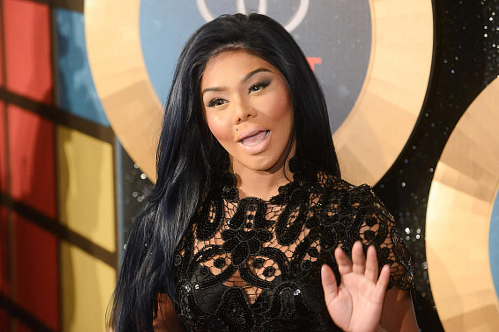 Lil' Kim Owes IRS $126,700 in Back Taxes