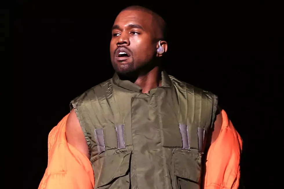 Kanye West Looks Miserable in Super Bowl Fan Selfies [PHOTO]