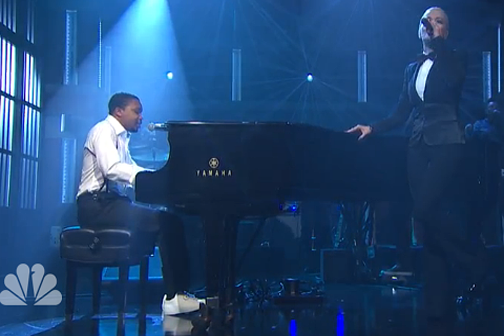 Charles Hamilton and Rita Ora Perform 'New York Raining' on 'Late Night with Seth Meyers' [VIDEO]