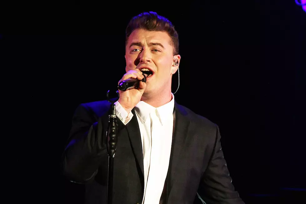 Sam Smith Delivers Tender Performance of 'Lay Me Down' at 2015 iHeartRadio Music Awards