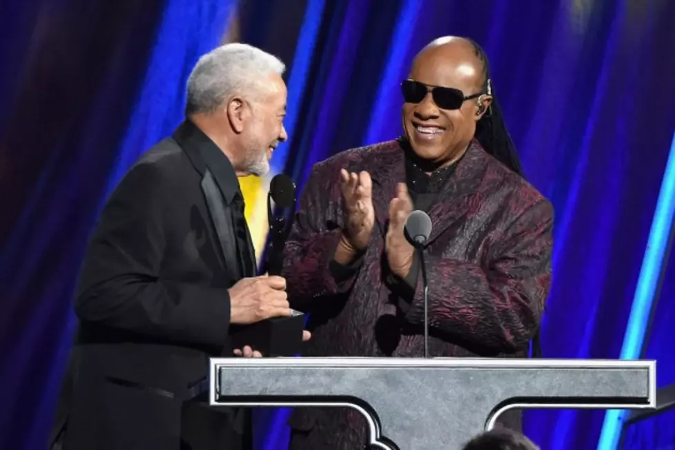 Bill Withers Inducted Into Rock and Roll Hall of Fame, Stevie Wonder Honors His &#8216;Great Friend&#8217;