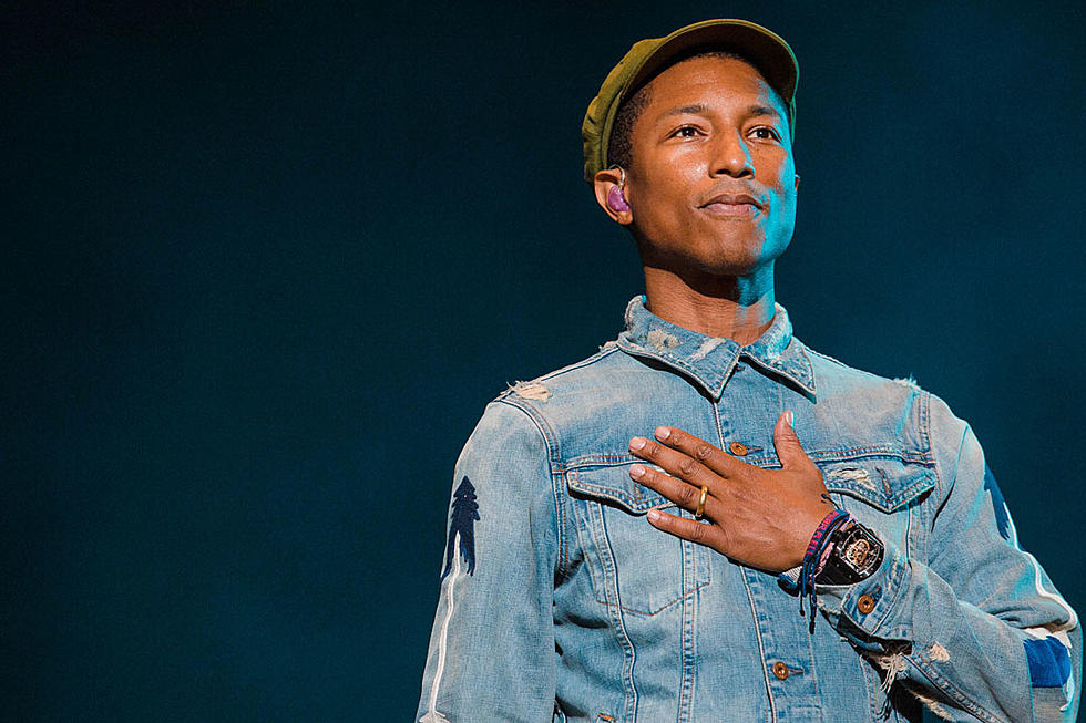 Pharrell Williams Performs 'Freedom' at 2015 MTV Video Music Awards [VIDEO]