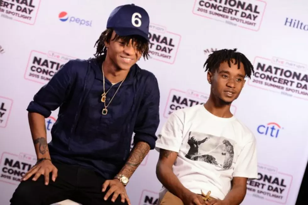 Rae Sremmurd&#8217;s Tour Essentials Include Stripper Pole, Chicken Wings, Jay Z&#8217;s Pricey Champagne &#038; More