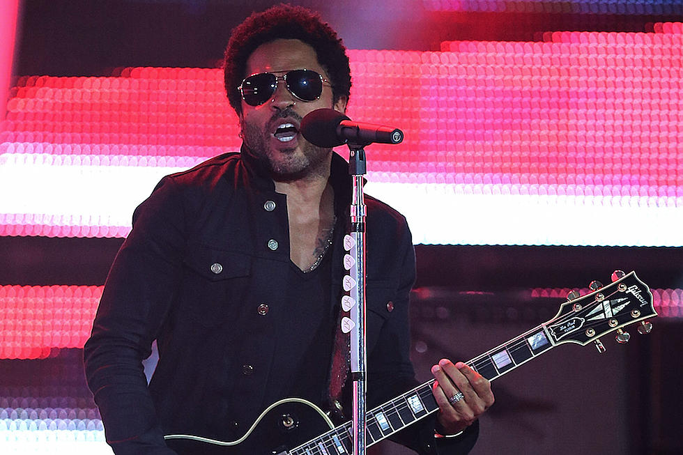 Lenny Kravitz's Manhood Pops Out Onstage in Sweden [VIDEO]