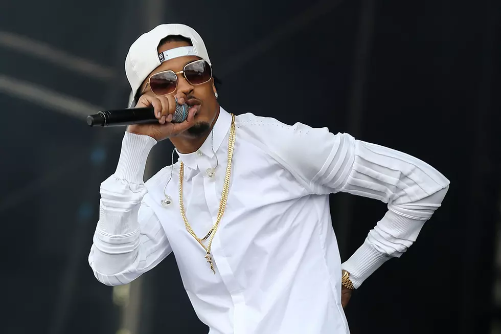 August Alsina Gropes Fan&#8217;s Breasts Onstage at Louisiana Concert [VIDEO]