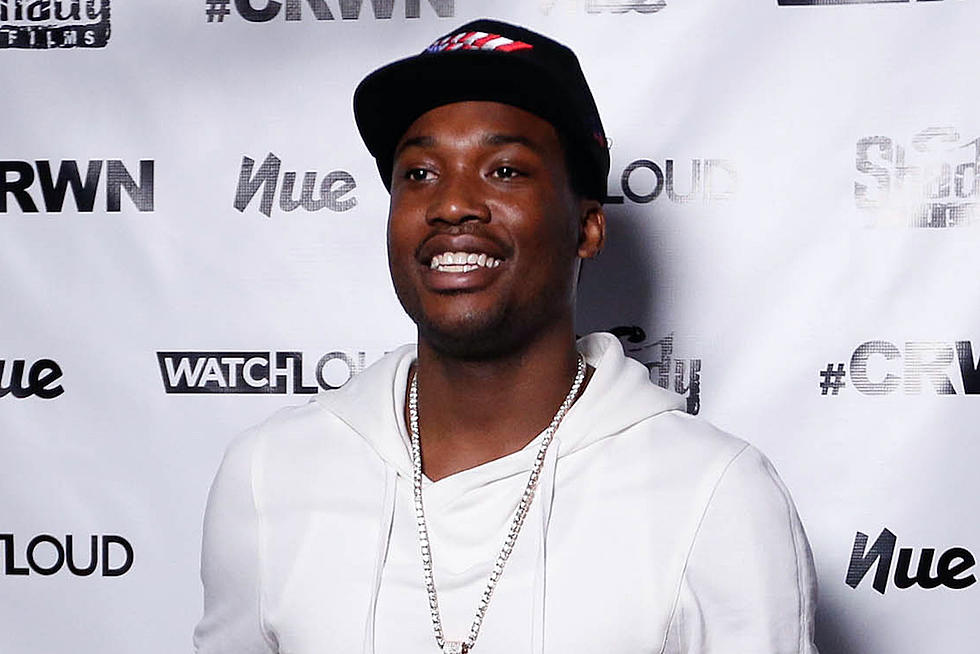 Meek Mill Shows Off His Own Big Rings With a Nod to Drake and Future [PHOTO]