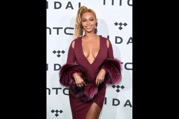 Beyonce&#8217; Biography Says Rihanna Is The Reason Behind The Elevator Assault