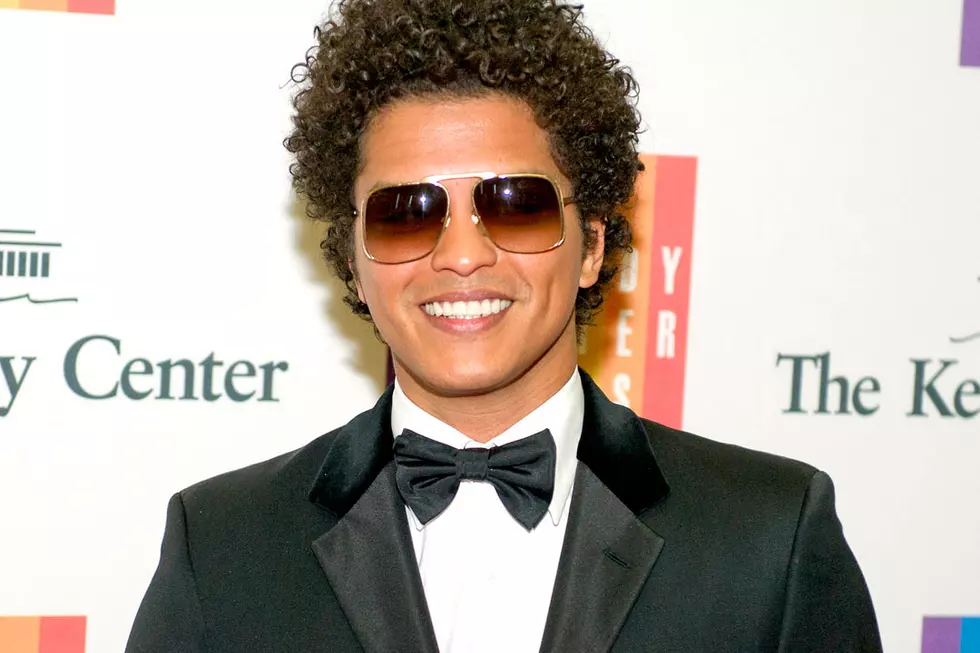 Bruno Mars Snags No. 1 Spot on Billboard’s Artist 100 Chart for Very First Time