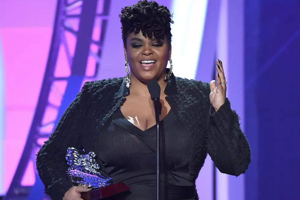 Jill Scott Receives Lady of Soul Honor at 2015 Soul Train Awards [VIDEO]