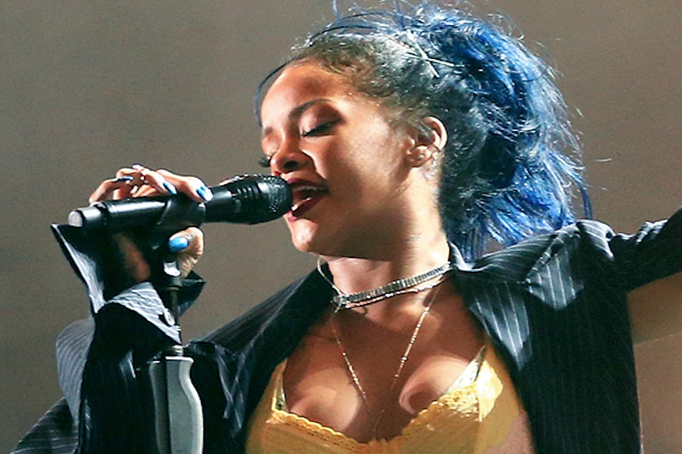Rihanna Set to Perform at 2016 Grammy Awards