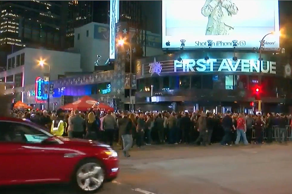 Prince Fans Gathered to Pay Tribute at First Avenue in Minneapolis [VIDEO]