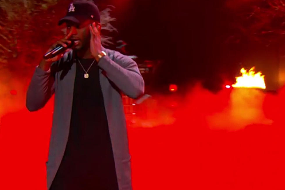 Bryson Tiller Lights Up the Stage at the 2016 BET Awards [VIDEO]