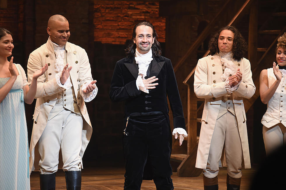 Lin-Manuel Miranda Says Goodbye to ‘Hamilton’ and Cuts His Hair [VIDEO]