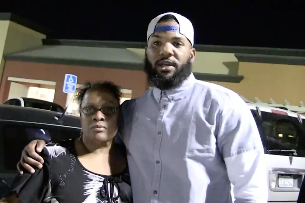 The Game Buys a Mom $1,000 in Groceries [VIDEO]