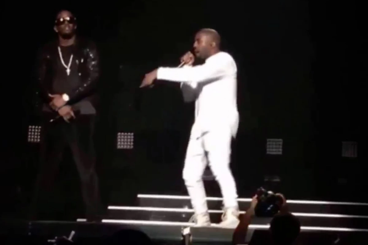 Jay Z Gives Surprise Performance at Bad Boy Reunion Show!: Photo