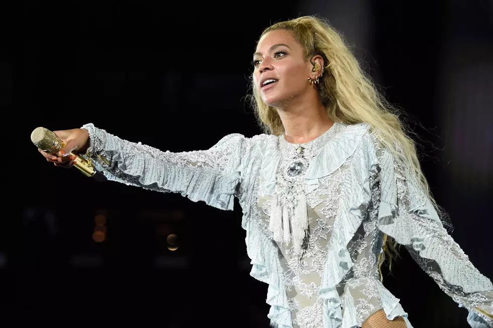 Beyonce Brings Fans Holiday Cheer With Christmas-Themed Clothing Line