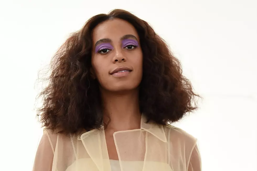 Solange Earns Her First No. 1 Album on Billboard 200 Chart With 'A Seat at the Table'