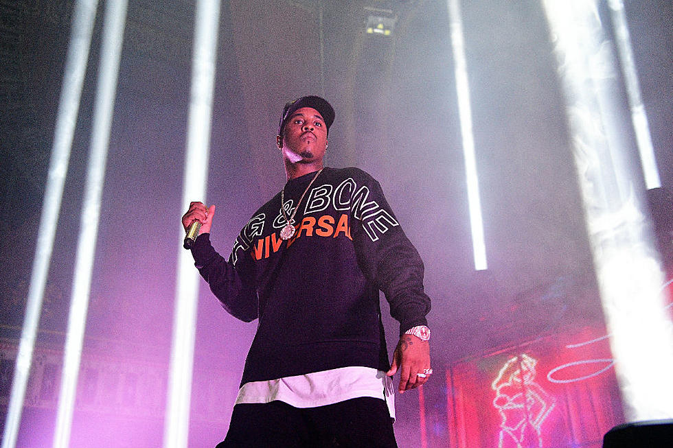 Jeremih Drops Mic, Walks Off Stage During Chicago Show