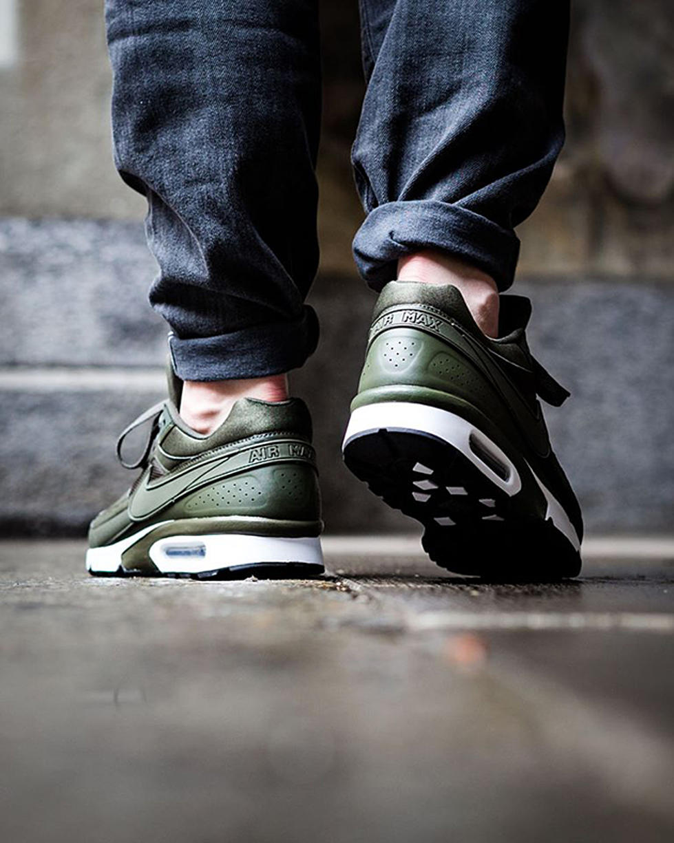 Sneakerhead: Nike Air Max BW Cargo Khaki