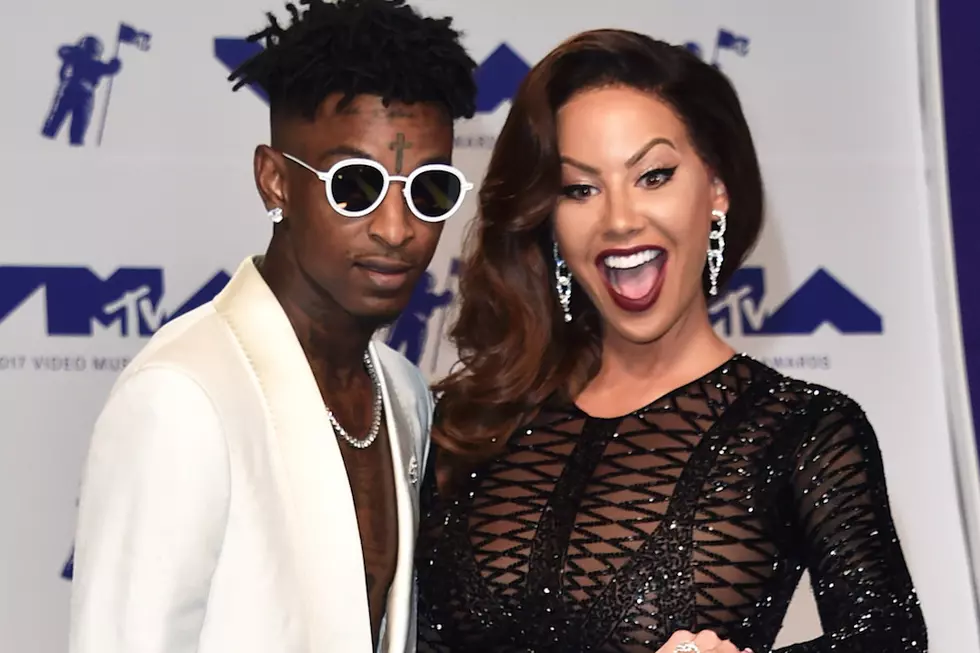 21 Savage Holds 'I'm a Hoe Too' Sign at Girlfriend Amber Rose's 2017 SlutWalk