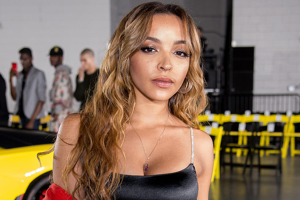 Singer-Songwriter Tinashe grabs the newly unveiled Rams Modern