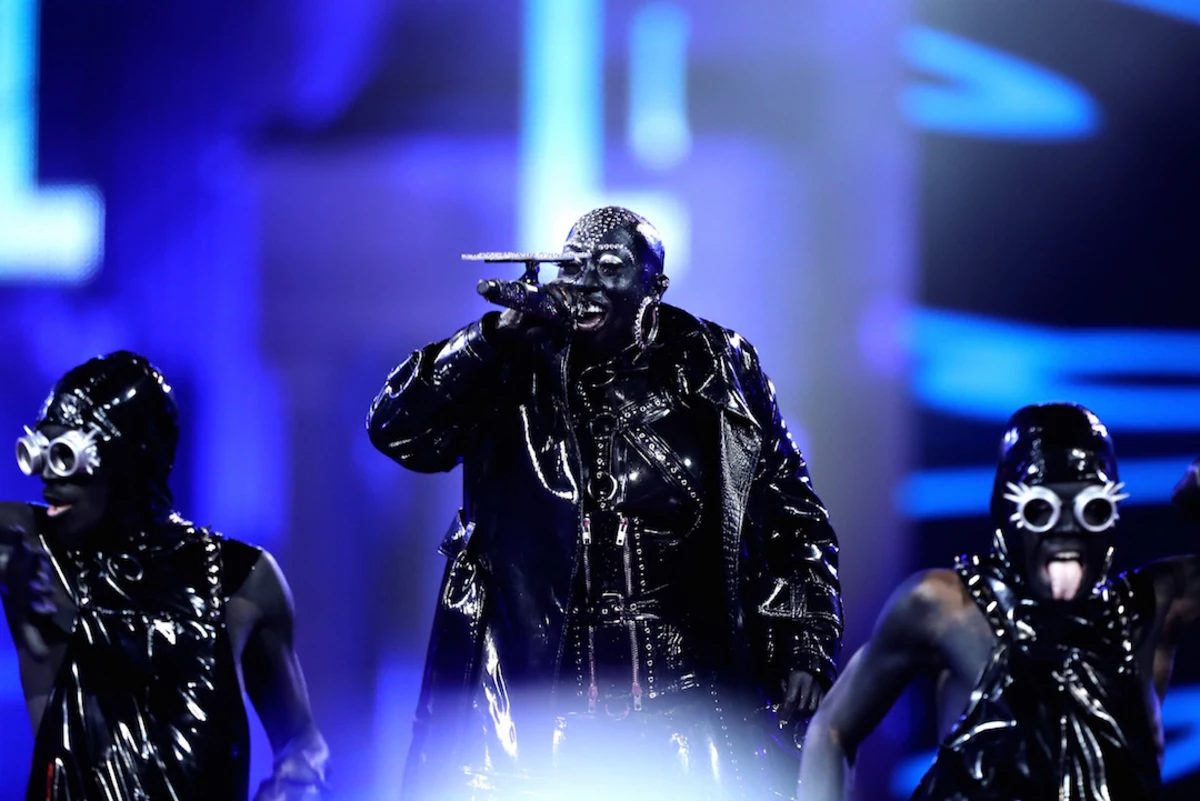 Missy Elliott Rocks 'She's A B----' at VH1 Hip-Hop Honors: The 90s Game ...