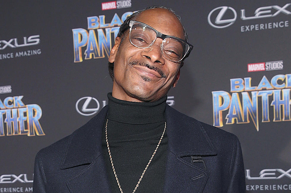 Snoop Dogg Drops Off New EP '220' [LISTEN]