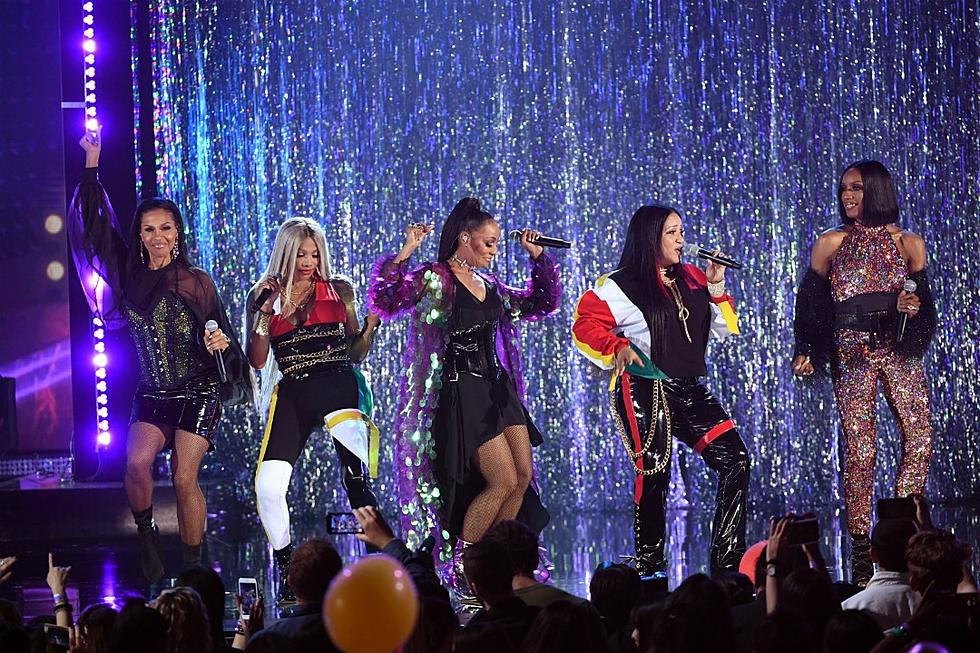 Salt-N-Pepa & En Vogue Reunite for Performance of 'Whatta Man' 