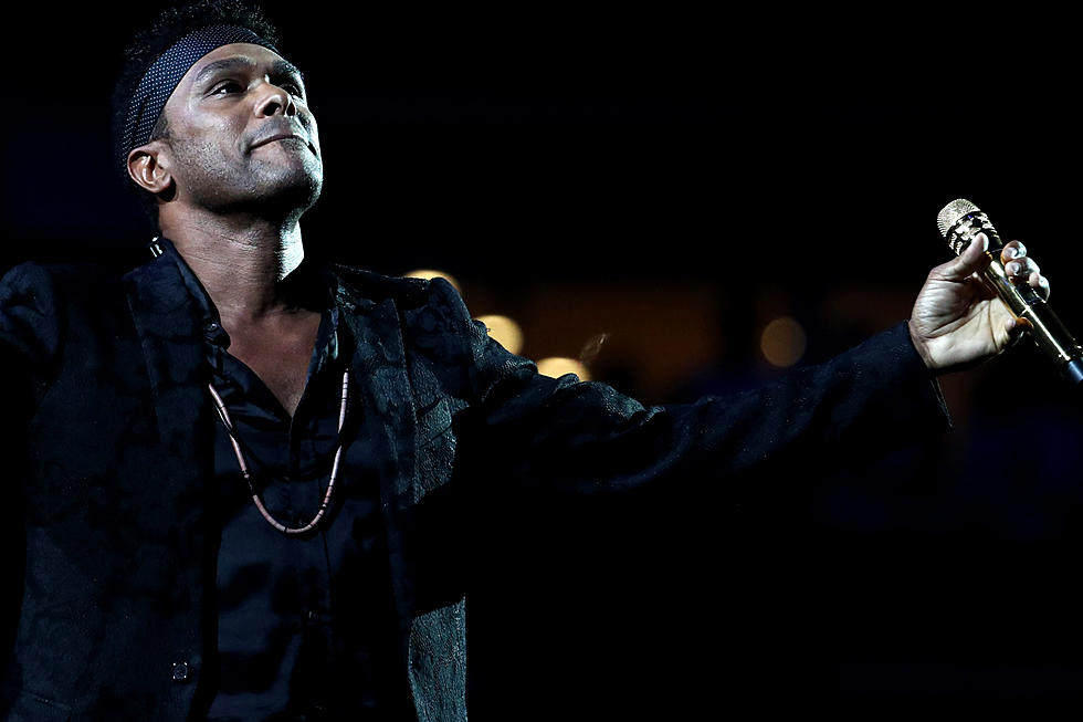 Maxwell Plots New Album, as &#8216;Rigorous, Rewarding&#8217; Intimate Nights Tour Wraps