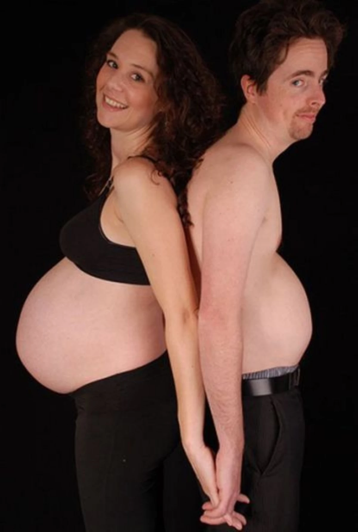 Беременные ужасны. Смешные беременные женщины. Фото беременных. Смешные фотосессии беременных. Прикольные фотосессии с беременными.