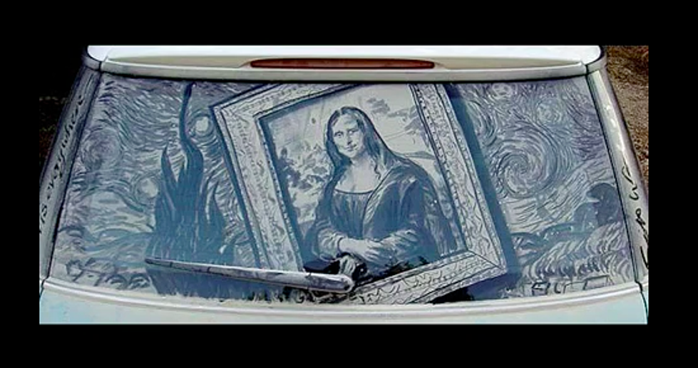 Man Draws Stunning Pictures on Dirty Cars