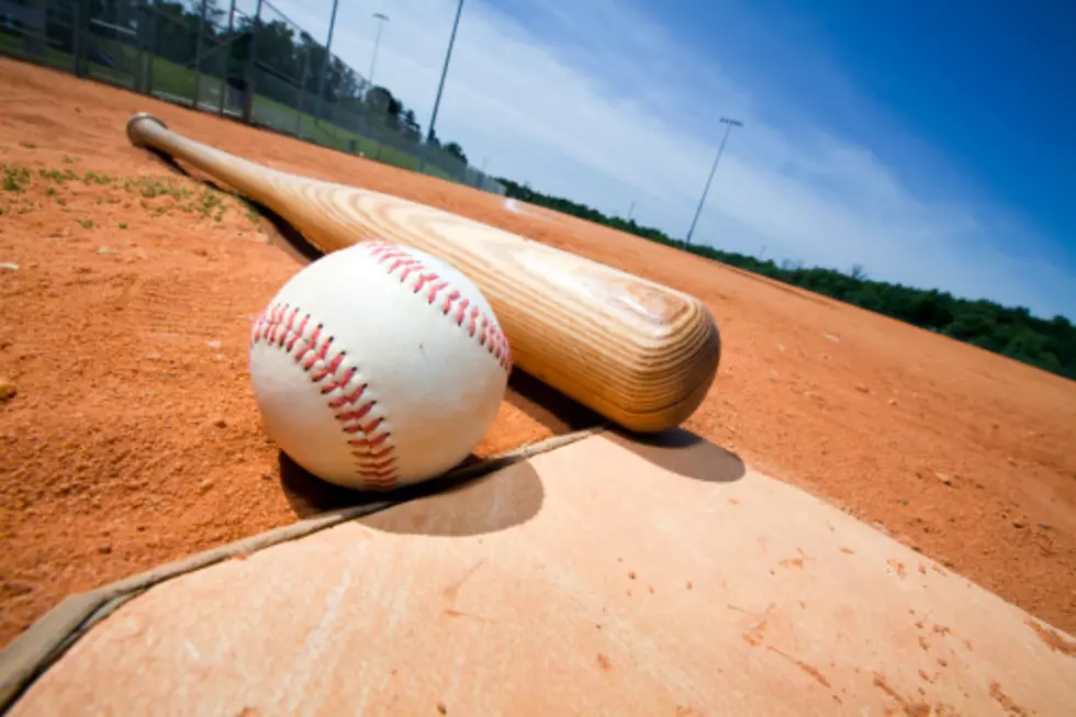 Yankee&#8217;s Pitcher Gets Caught Cheating And Gets Thrown Out Of Game For Using Pine Tar [VIDEO]