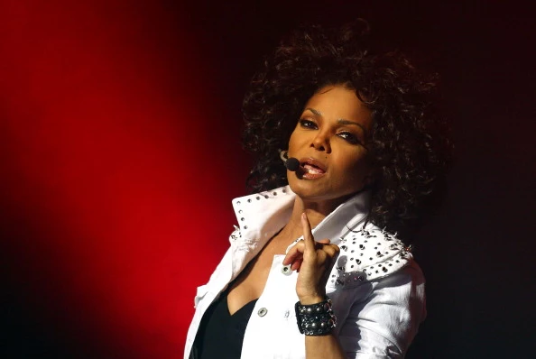 who is opening for janet jackson unbreakable tour
