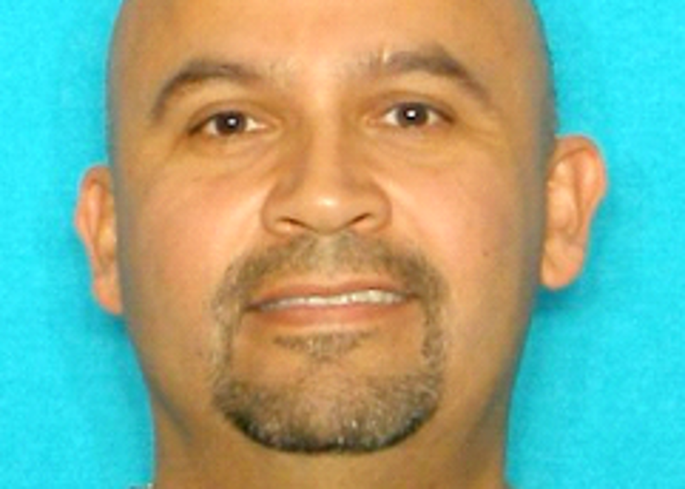 El Paso Sheriff’s Office Is On The Hunt For A Sex Offender Who Worked At Fabens Elementary School