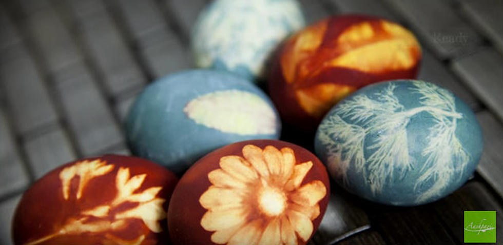 How to Naturally Dye Easter Eggs Using Every Day Ingredients