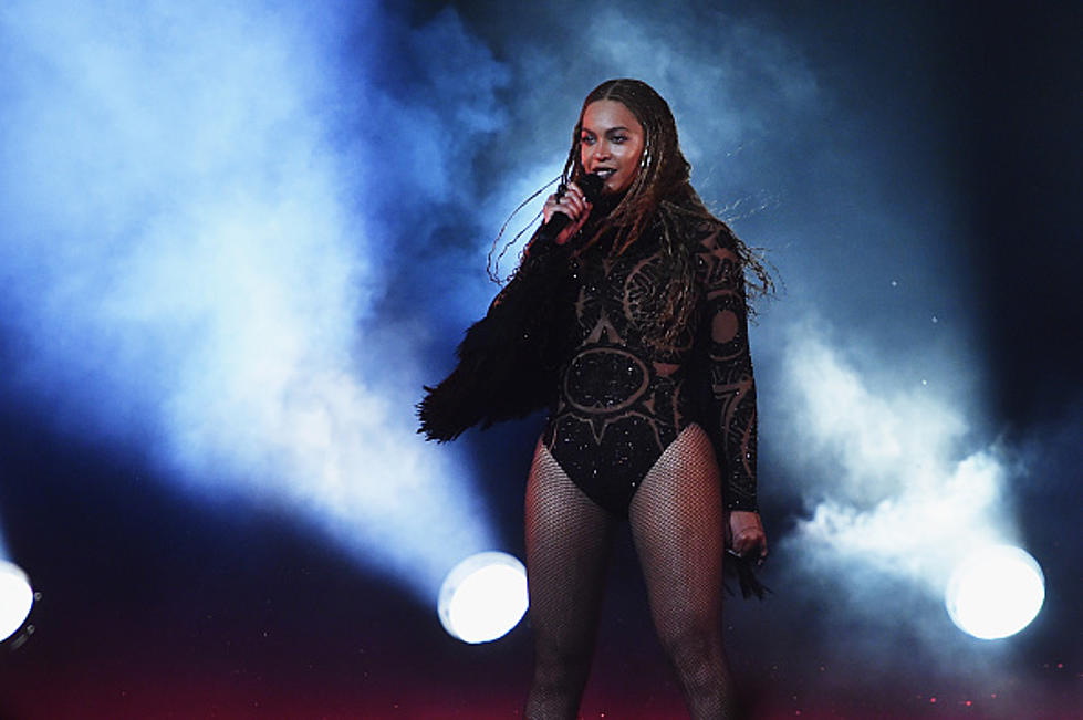 Beyonce Frolics the Dunes in White Sands for Her Little Sister’s Birthday