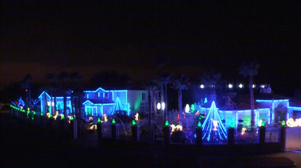 Watch Official Fred Loya El Paso Christmas Lights 2016 Video